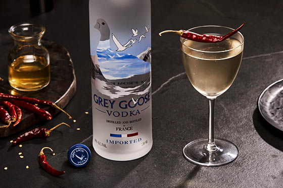 Dirty and Spicy Martini Cocktail Recipe